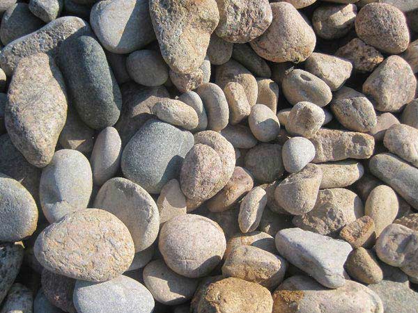 河南河卵石破碎機(jī)廠家好評(píng)如潮，靠的是什么？