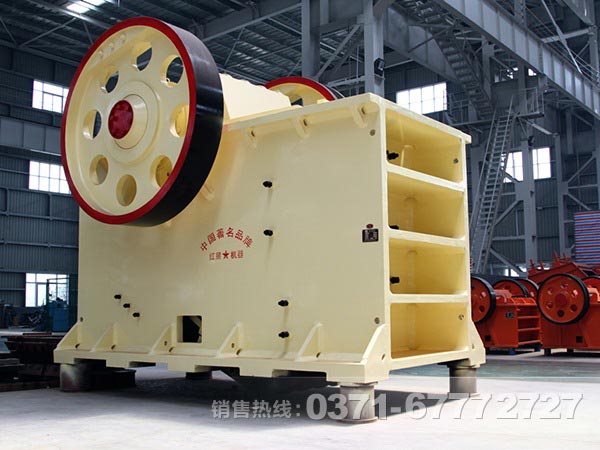 顎式粉碎機(jī)顎板、肘板和邊護(hù)板哪種好？