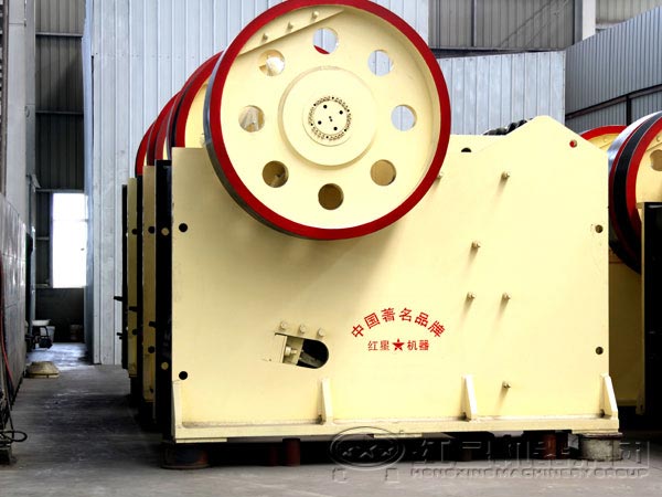礦石破碎機設備如何選擇？河南破碎機廠家