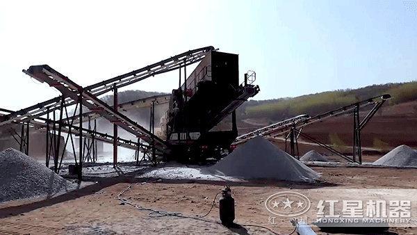 柴油小型流動(dòng)石子破碎機(jī)價(jià)格多少錢？產(chǎn)量是多少？