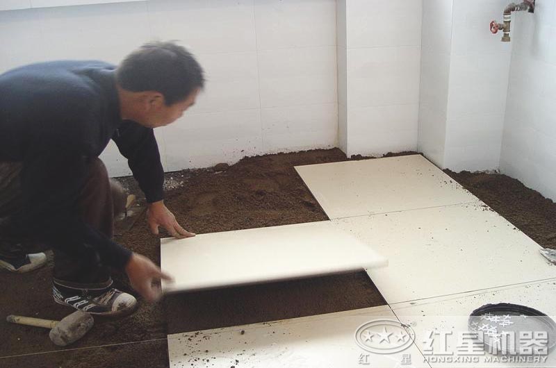鋪地磚用石粉和沙子哪個(gè)好？制粗石粉用什么制沙機(jī)？